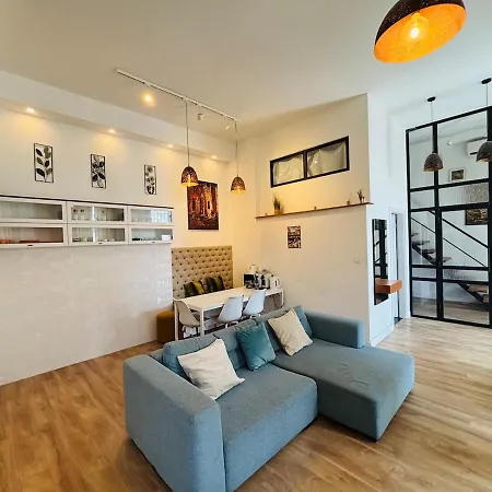 Stylish Loft With Ac Near Opera דירה *