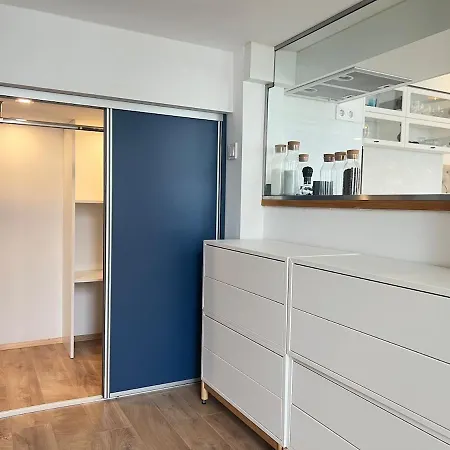 Stylish Loft With Ac Near Opera דירה