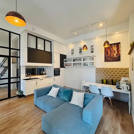 Stylish Loft With Ac Near Opera Διαμέρισμα