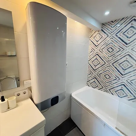 Stylish Loft With Ac Near Opera דירה בודפשט