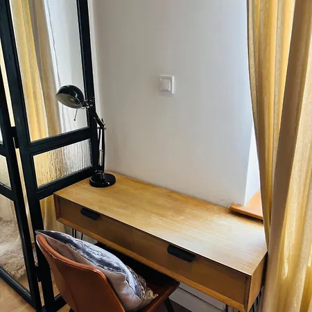 Stylish Loft With Ac Near Opera דירה *