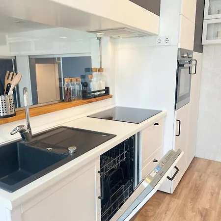 Stylish Loft With Ac Near Opera דירה בודפשט