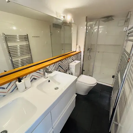 Stylish Loft With Ac Near Opera בודפשט